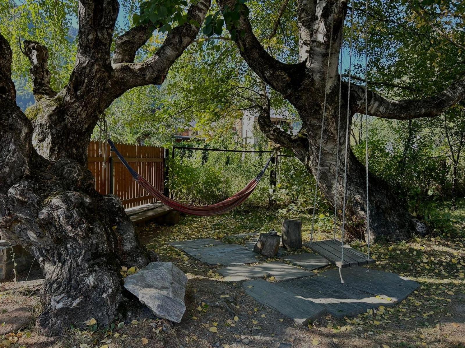 Beko'S Garden Inn Mestia Bagian luar foto
