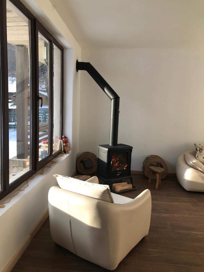 Beko'S Garden Inn Mestia Bagian luar foto